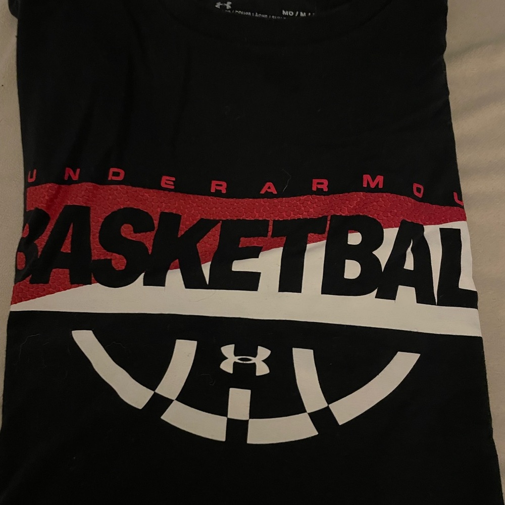 Men’s under armour basketball tshirt